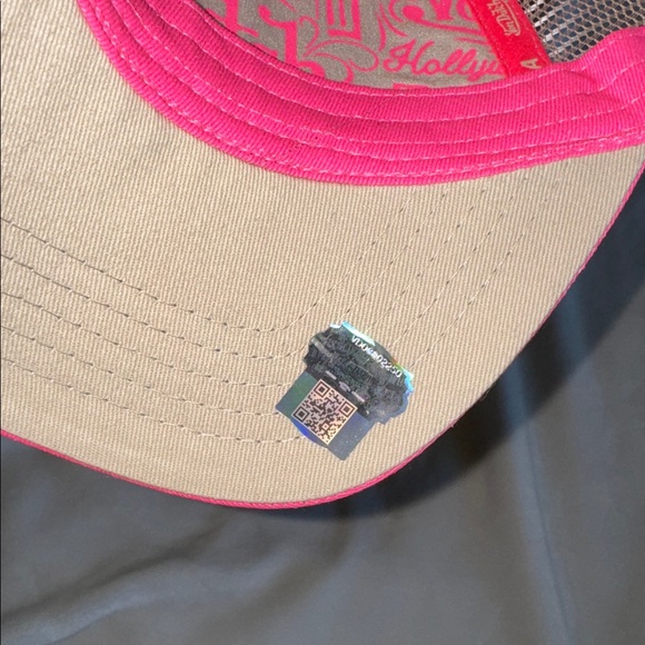 VON DUTCH VIBRANT PINK CLASSIC TRUCKER HAT - BRAND NEW & UNWORN 🩷 - Picture 7 of 10